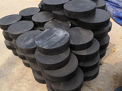 驿城区板式橡胶支座由若干层橡胶片与薄钢板经加压硫化